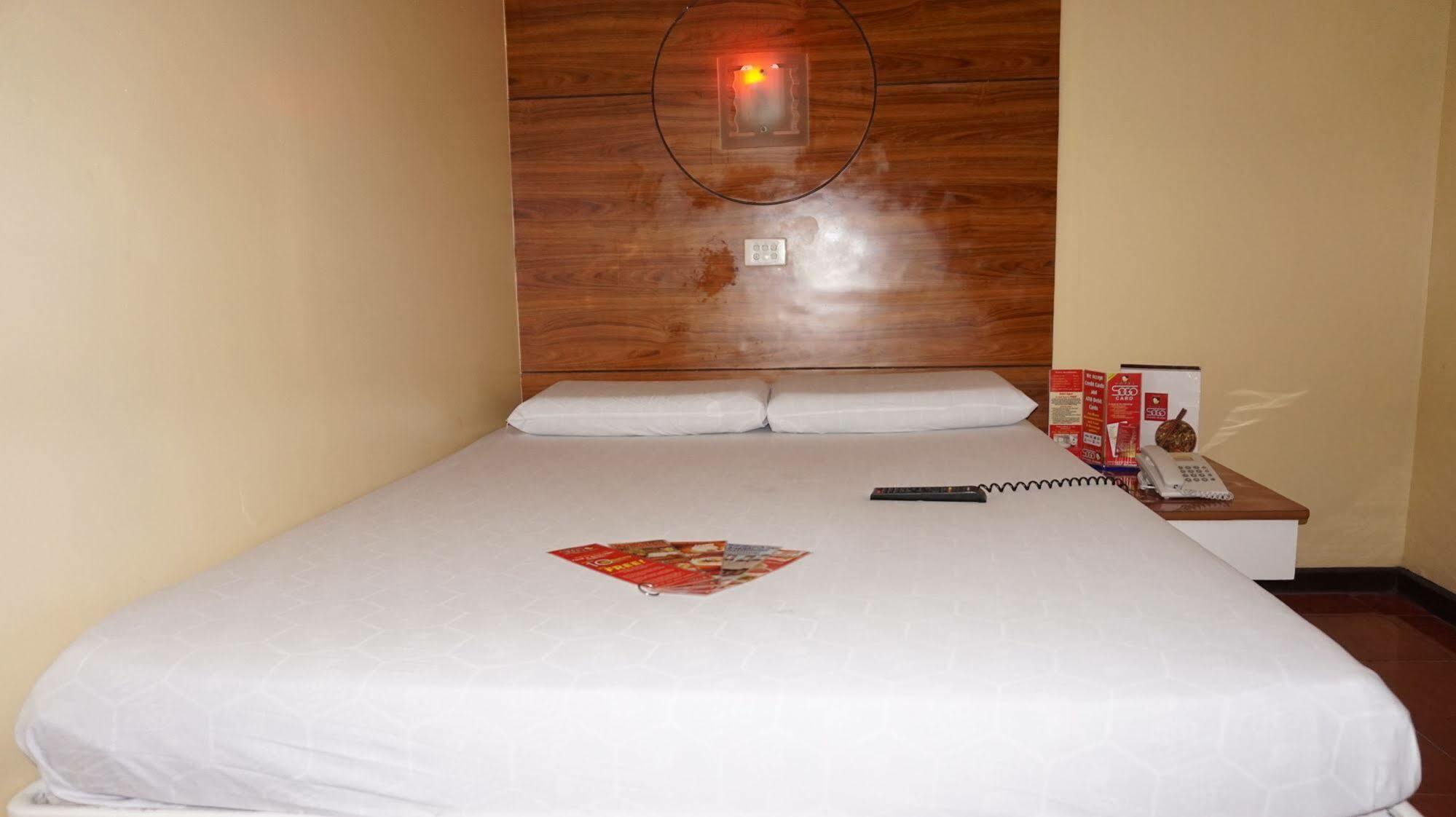 Hotel Sogo Avenida Manila Kültér fotó