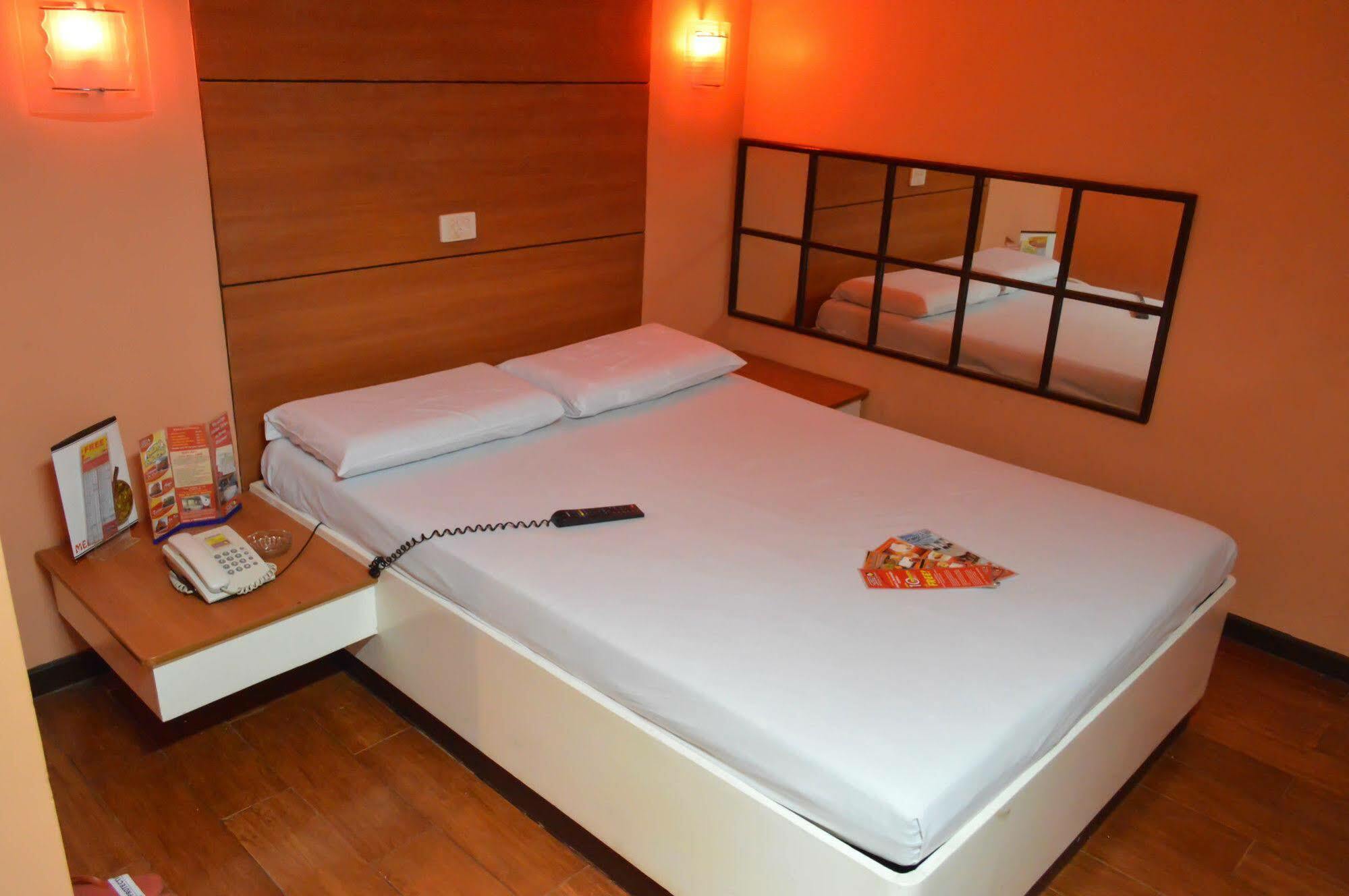 Hotel Sogo Avenida Manila Kültér fotó